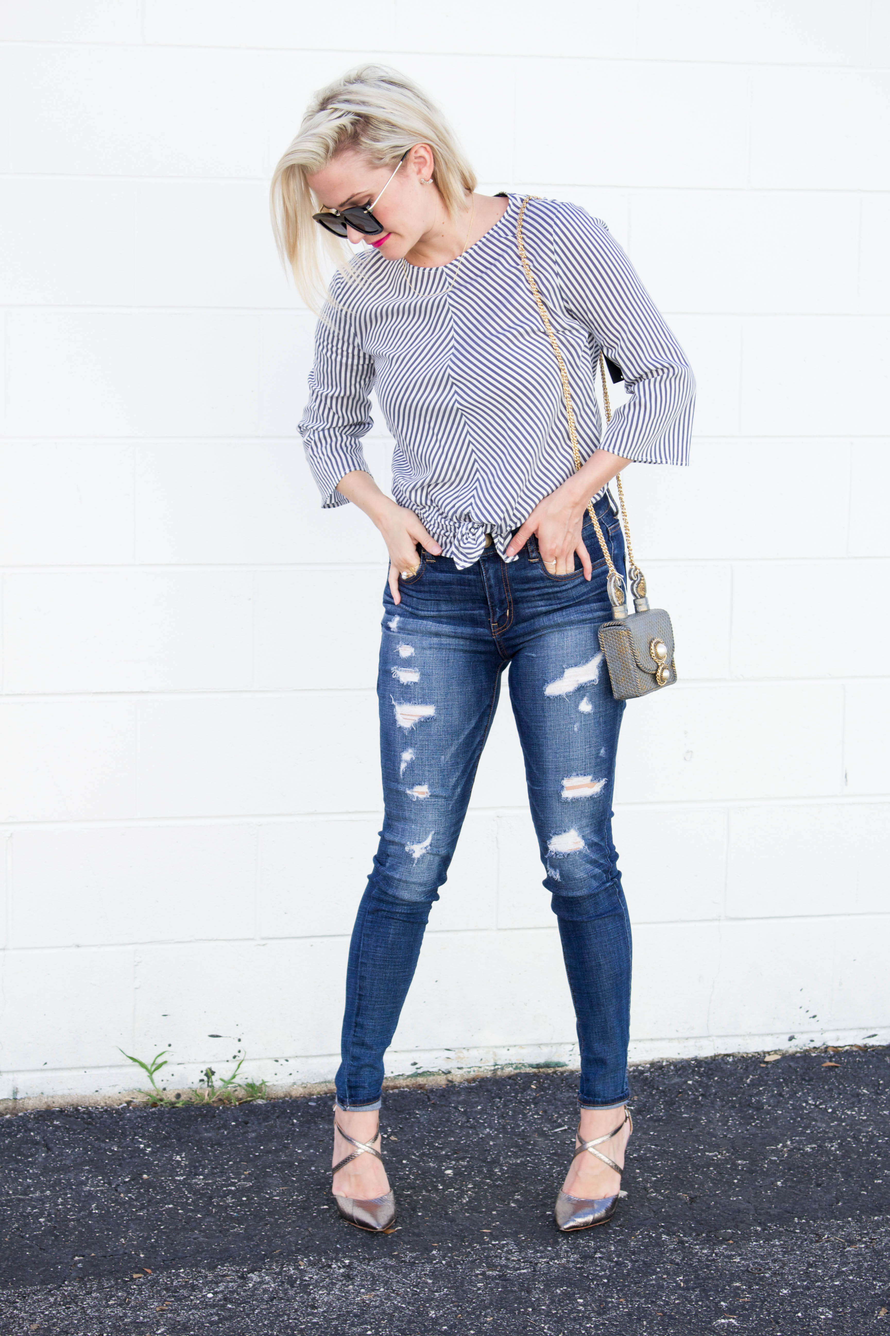 Grey_Knot_Top_Denim_Ripped_Jeans_Metallic_Heels