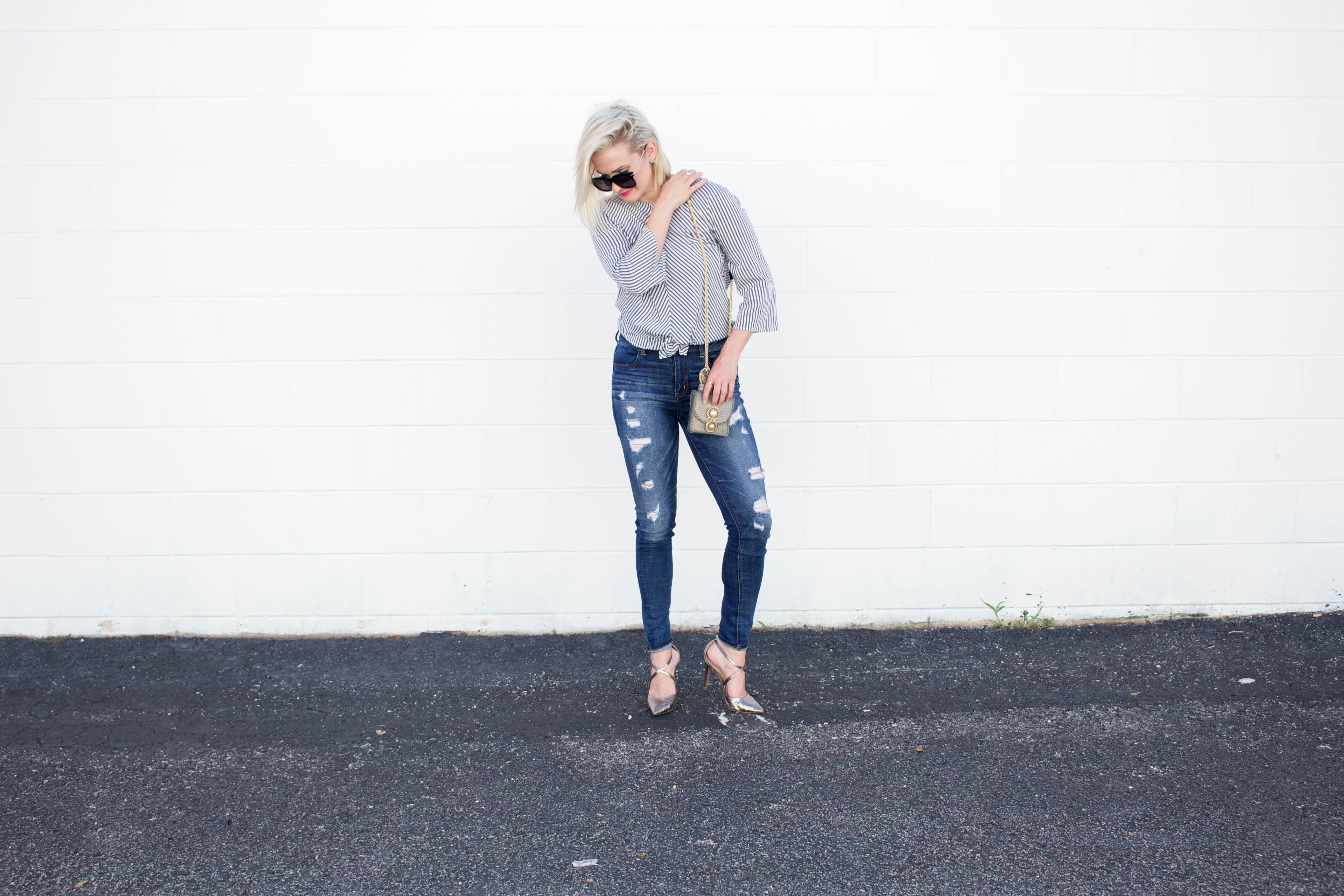 Grey_Knot_Top_Denim_Ripped_Jeans_Metallic_Heels