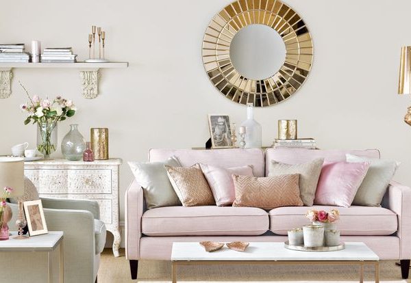 metallic_accessories_pink_couch_NNB
